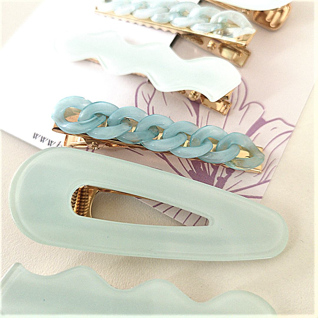 Light Breeze Acrylic Hairclip Set of 3.