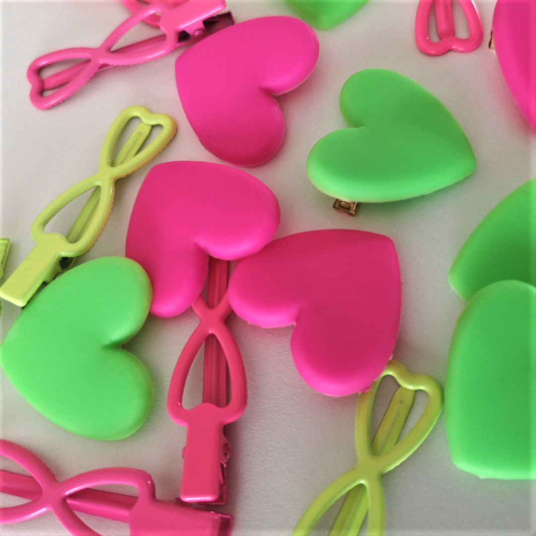 Cherise Heart Hairclip Set. Pink and Neon Green.