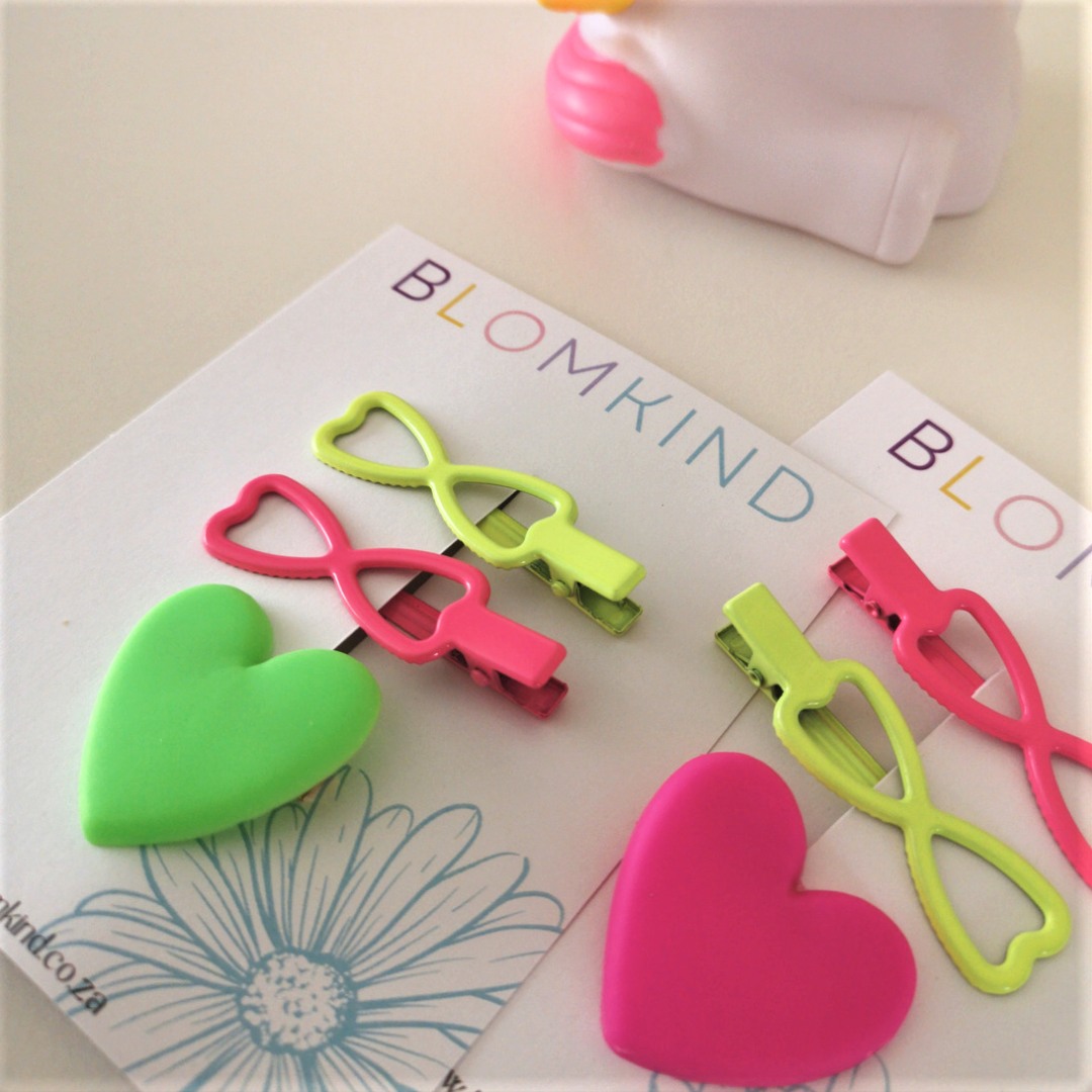 Neon Heart Hairclip Set