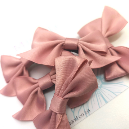 Musk Bow Hairclip Set of 2