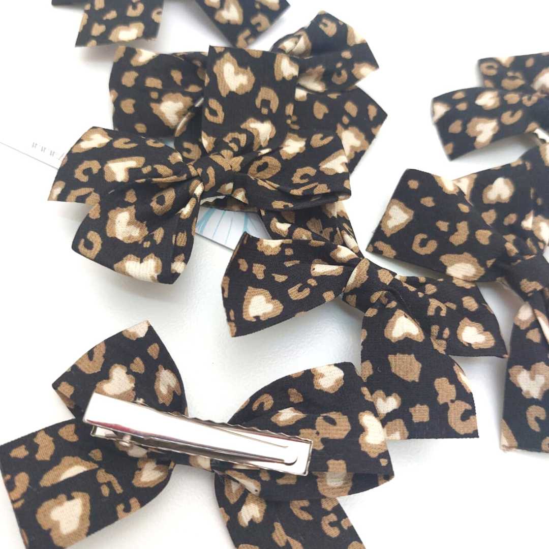 Black Heart Print Bow Hairclip Set