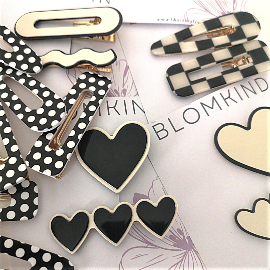 Monochrome Ivory Heart Hairclips