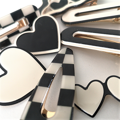 Monochrome Black Heart Hairclips