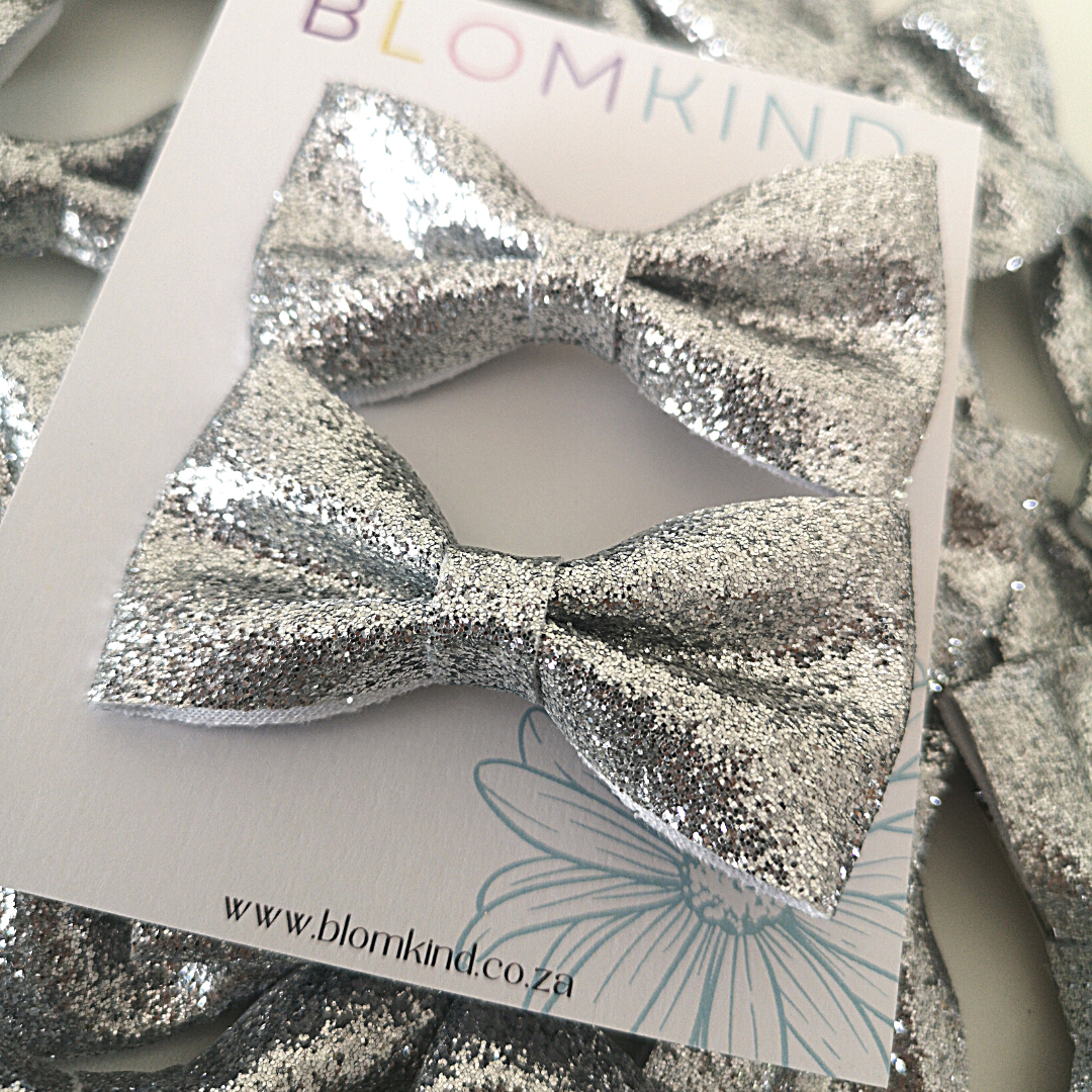 Glitter Silver Bow Hairclips